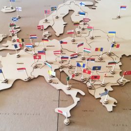 Puzzle Hartă Europa cu Steaguri